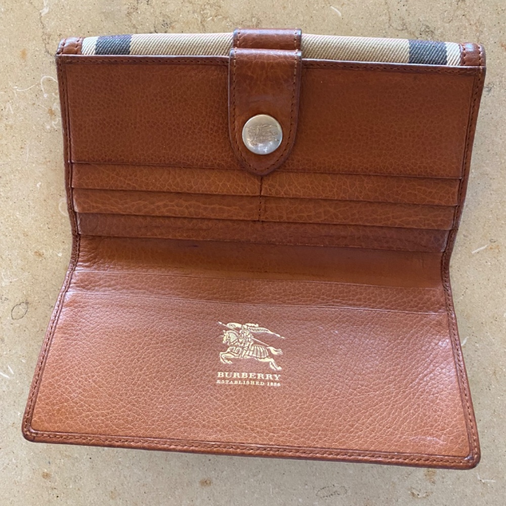 Burberry wallet - Picture 3 of 4
